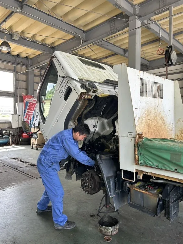 車検・点検の様子2
